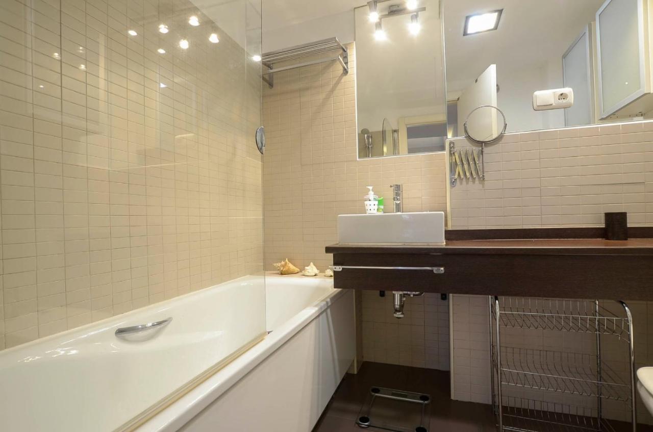 Apartamento Completo - Centro De Algeciras Ngoại thất bức ảnh